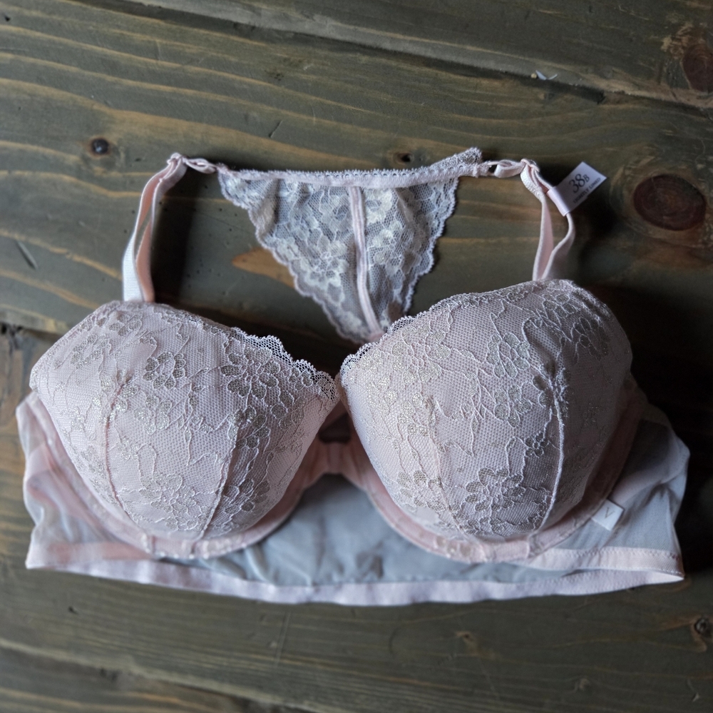 Victoria's Secret Soft Pink Lace Bra